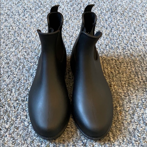 chelsea rubber rain boots